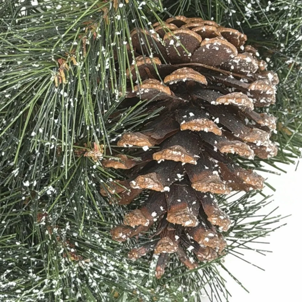24 inch Non-Lit Conway Wreath